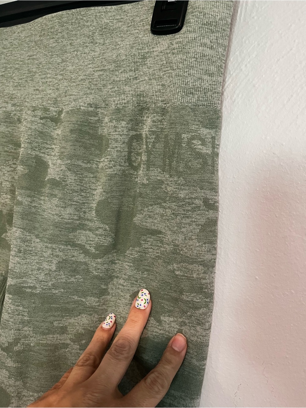 Gymshark  Olive Camo Seamless Leggings - Moss Green - Picture 2 of 5